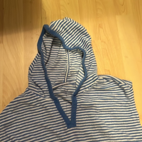 Vineyard Vines Terry Coverup Girls XL - Picture 2 of 7